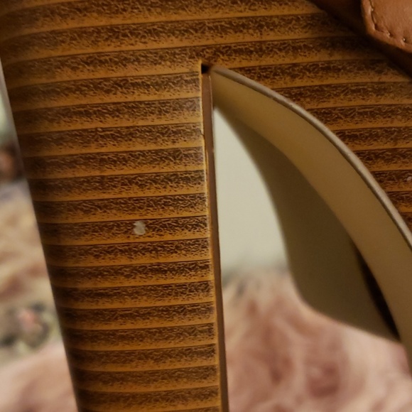 Heeeelss 💘 - Picture 3 of 3